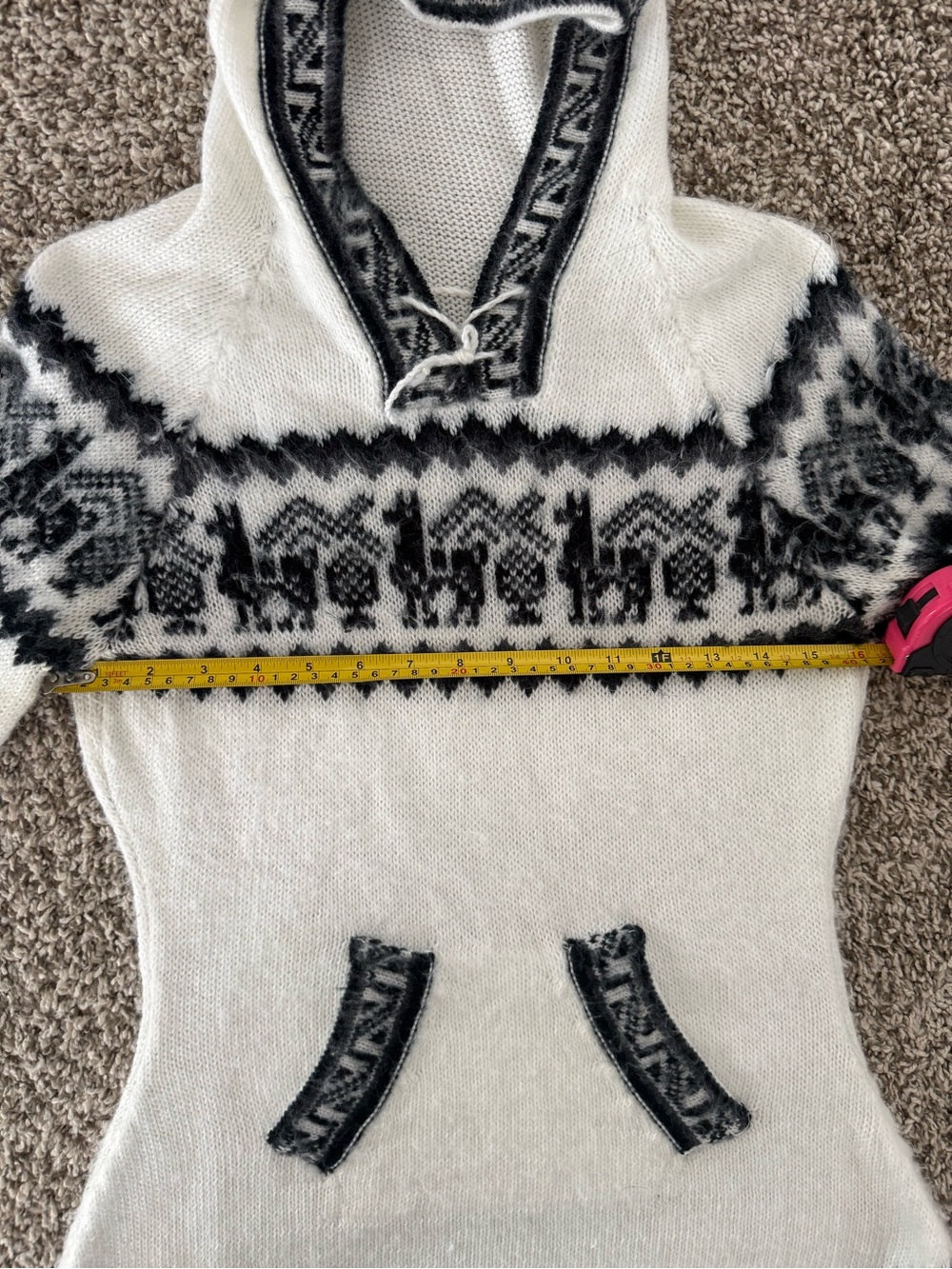 100% Peruvian Alpaca Women’s Boho Hooded Fringe Sweater - Picture 7 of 9